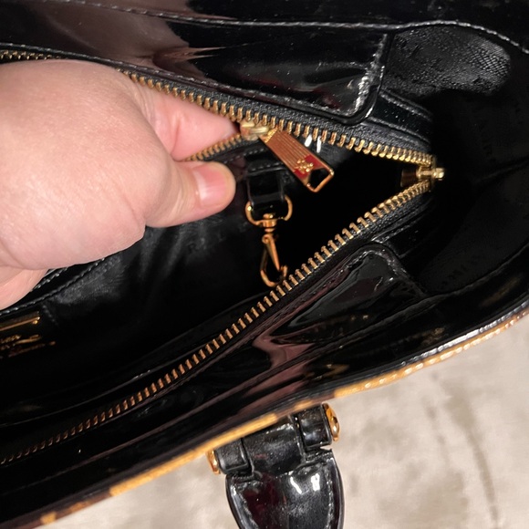 Lauren Ralph Lauren Leopard Print Tote with Black Patent Leather. - Picture 8 of 13